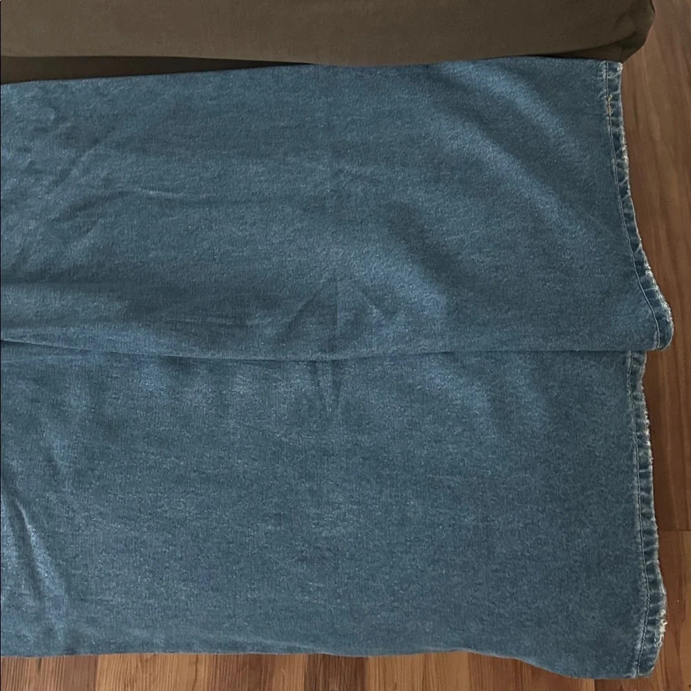 Fashion Nova Classic Blue Jeans - Picture 5 of 5